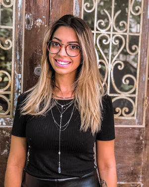 Quem completou 28 anos de idade no dia 14/03 foi A talentosa hairstylist Larissa Francine