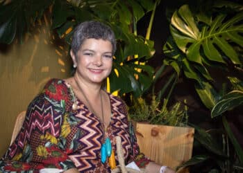 As plantas sentem! Entrevista com Ana Claudia Ethel.