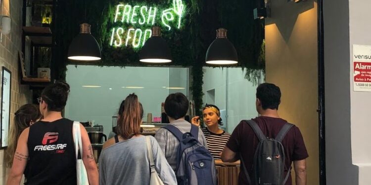 Recém inaugurada na movimentada rua Frei Caneca a Browneria chega em São Paulo com a proposta de valorizar ao máximo o trabalho artesanal de seus produtos.