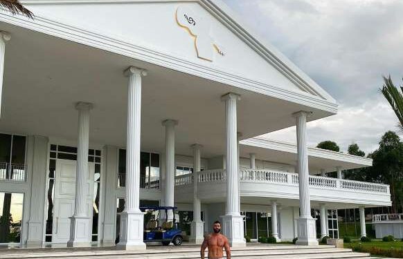 Gusttavo Lima impressiona web por tamanho e luxo de mansão: ‘Castelo’. Foto!