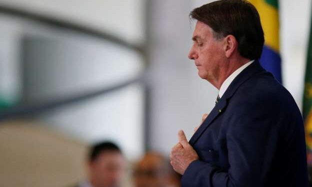 Bolsonaro diz que auxílio do governo evitou saques e defende volta da economia 45 Bolsonaro diz que auxílio do governo evitou saques e defende volta da economia