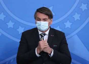 Denúncias contra Bolsonaro são suspensas temporariamente no Tribunal Penal Internacional