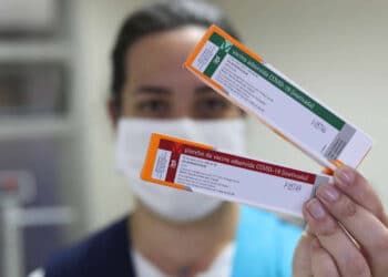 Vacinação contra covid será simultânea em todo o País, diz Ministério da Saúde.
