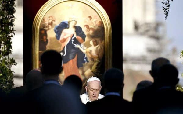 Papa muda legislação do Vaticano sobre abuso sexual