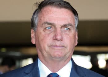 Bolsonaro entra com ação no STF para proibir corte de abrir inquérito sem aval do Ministério Público