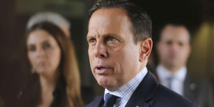 Doria cumprimenta Lewandowski por decisão favorável ao envio de vacinas à SP