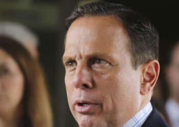 Doria cumprimenta Lewandowski por decisão favorável ao envio de vacinas à SP