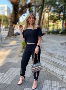 Peças Femininas, com sofisticação e elegância, você encontra na loja Ana Costa Veste. 50 annnn e1629817906727