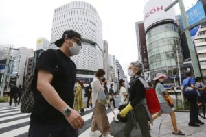 Japão suspende uso de 1,6 milhão de doses da vacina da Moderna após relato de contaminação 46 ap21228141536919