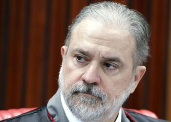 Comissão do Senado inicia sessão para a sabatina do procurador-geral Augusto Aras