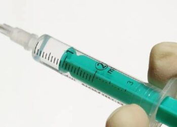 Pesquisa busca vacina contra HIV com tecnologia similar à da Covid