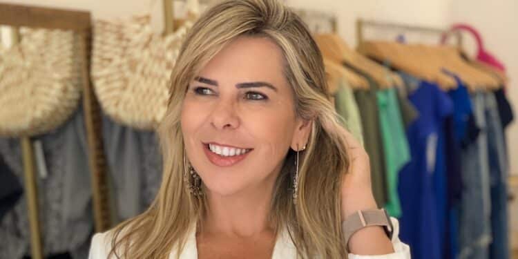 Peças Femininas, com sofisticação e elegância, você encontra na loja Ana Costa Veste. 45 Peças Femininas, com sofisticação e elegância, você encontra na loja Ana Costa Veste.
