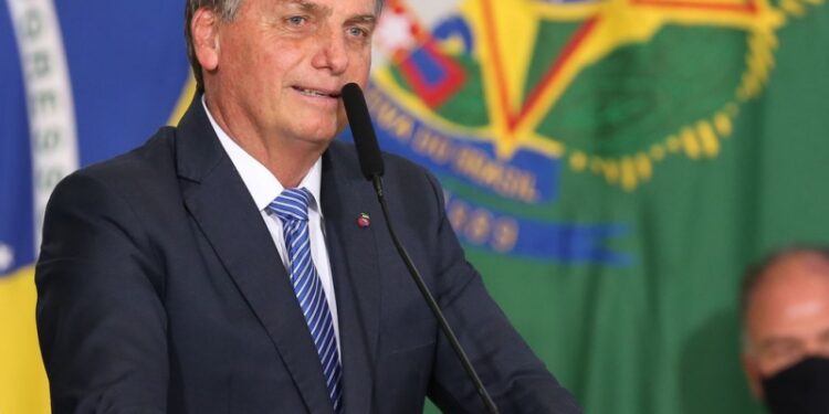 Após derrota na Câmara, Bolsonaro diz que resultado das eleições não será confiável 45 Após derrota na Câmara, Bolsonaro diz que resultado das eleições não será confiável
