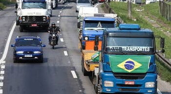 Bloqueios de caminhoneiros em estradas caem para 5 estados