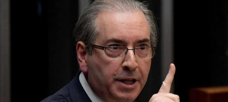 Cunha volta a Brasília e quer disputar a Câmara por São Paulo