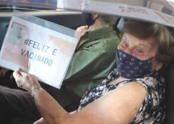 São Paulo retoma vacinação contra a Covid-19 nesta quarta-feira (8)