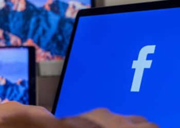 Facebook vai mudar de nome e reposicionar marca, diz site.