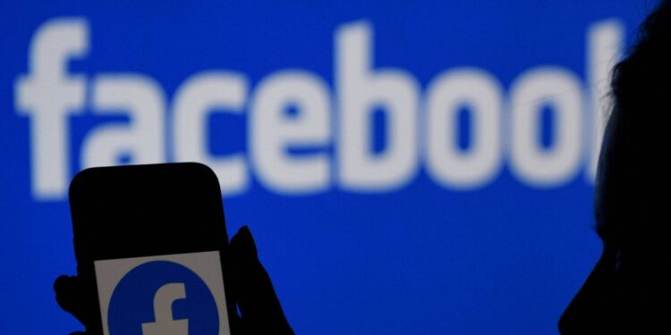Facebook remove mais de 1 milhão de conteúdos com desinformação sobre covid
