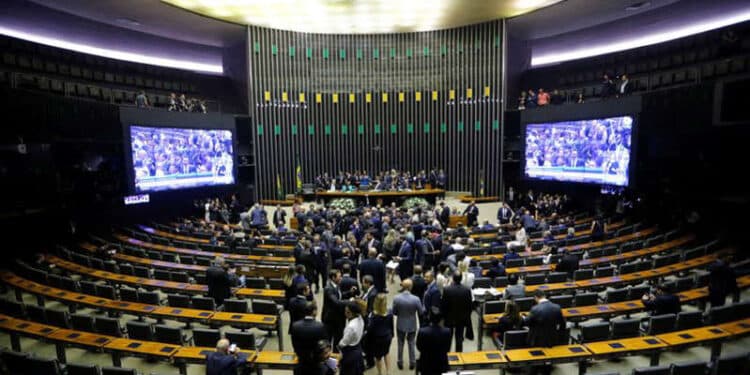 A PEC dos Precatórios compromete o futuro do País