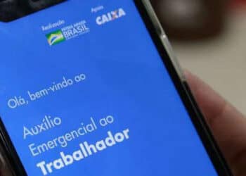 Com queda na renda da classe média e auxílio emergencial, desigualdade recuou no Brasil em 2020