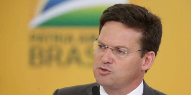 Orçamento: Auxílio Brasil torna a Cidadania o ministério com mais recursos