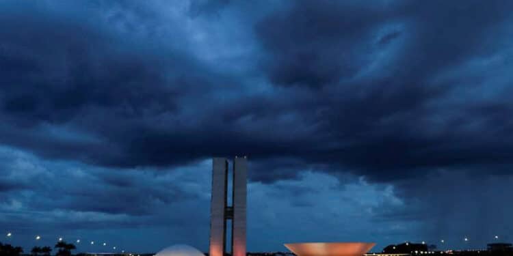 Congresso é reprovado por 41% dos brasileiros, enquanto 10% aprovam, diz Datafolha 45 Congresso é reprovado por 41% dos brasileiros, enquanto 10% aprovam, diz Datafolha
