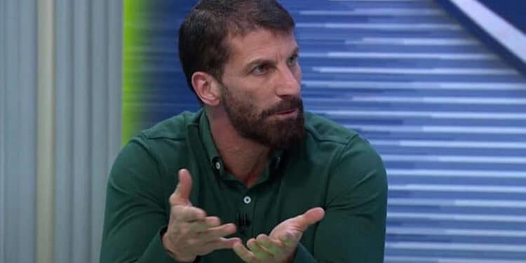 Pedrinho se destaca como comentarista e diz que futebol de hoje é mais difícil do que na sua época