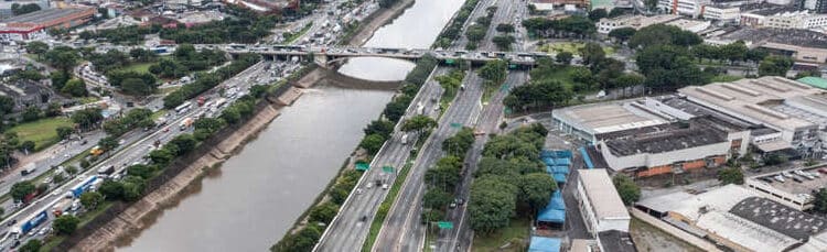 Pista central da Marginal do Tietê deve ser liberada na tarde desta quinta-feira 45 Pista central da Marginal do Tietê deve ser liberada na tarde desta quinta-feira
