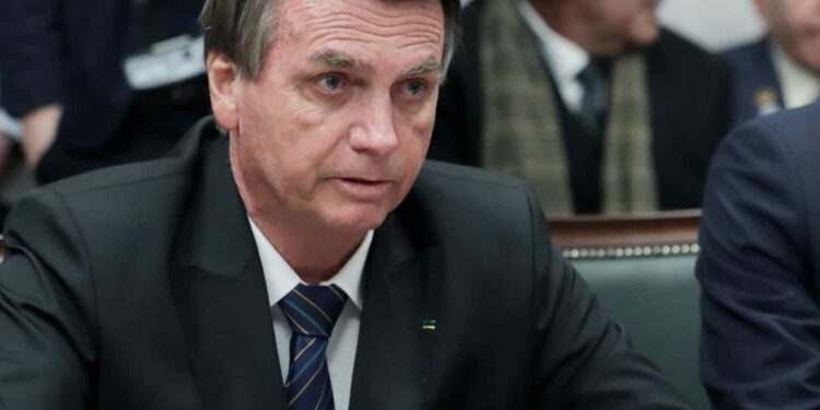 Bolsonaro critica Fachin e diz que ministros do STF querem deixá-lo inelegível