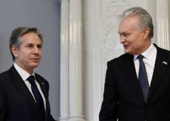 Putin não vai parar na Ucrânia”, afirma presidente lituano a Blinken