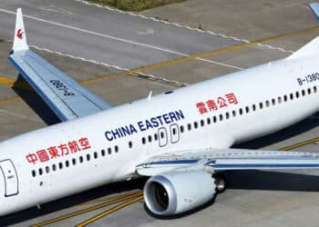 Caixa-preta de avião que caiu na China é encontrada por equipes de resgate