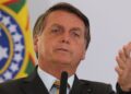 Bolsonaro cobra da Petrobras redução no preço do combustível após queda do valor do petróleo