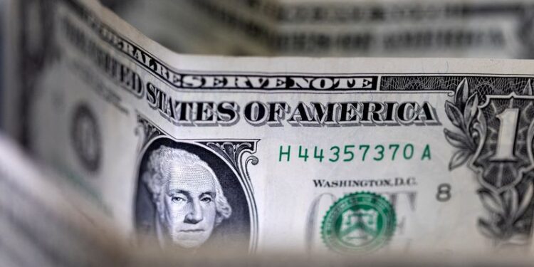 Dólar passa a cair e vai a R$5,04 com repentina melhora de sentimento externo
