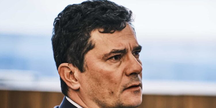 Deputados do PT pedem à Justiça condenação de Moro por prejuízos ao país