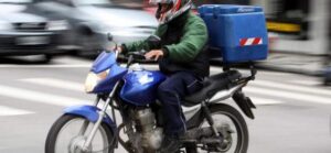 Polícia de SP faz operação contra falsos entregadores após latrocínio na zona sul 46 motoentregador ilustrativa