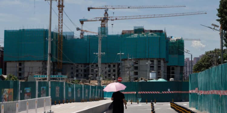 China pede que bancos estendam empréstimos para projetos imobiliários
