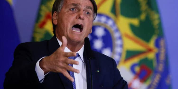 O desastre Bolsonaro em números: Brasil é o 4º pior do mundo
