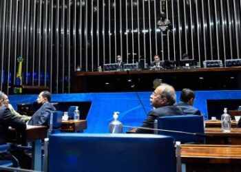 Legislativo e Judiciário pagam reembolsos de saúde acima de R$ 100 mil