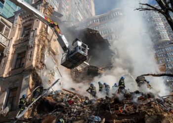 Kiev volta a ser atacada por drones kamikazes russos