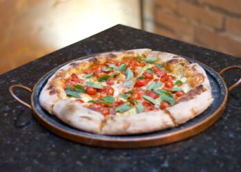 Se você ainda não conhece o Jaú Pizza Bar na Alameda Jaú 1606, você precisa colocar na sua lista.