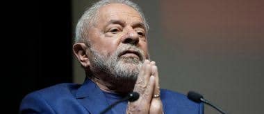 Lula é internado e retira lesão na garganta 45 Lula é internado e retira lesão na garganta