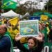Violência escala em atos antidemocráticos, e autoridades apuram terrorismo