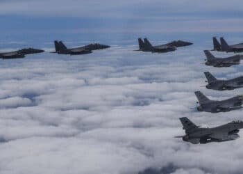 Coreia do Norte e do Sul se envolvem em uma “perigosa e irresponsável” demonstração de força