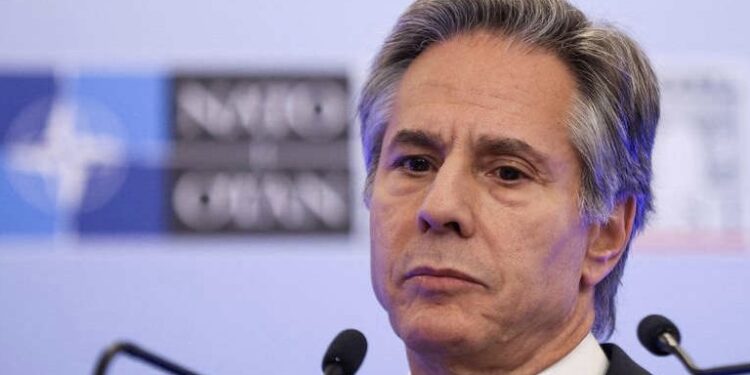 Blinken diz que ataques russos à rede de energia da Ucrânia não dividirão aliados de Kiev