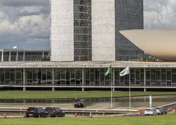 Senado aprova PEC da Transição em 1º turno