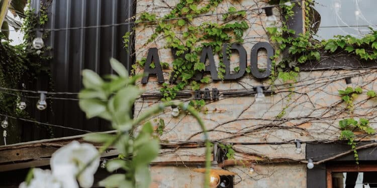 Axado Drinks e Gastronomia, o primeiro rodízio português de São Paulo. 45 Axado Drinks e Gastronomia, o primeiro rodízio português de São Paulo.