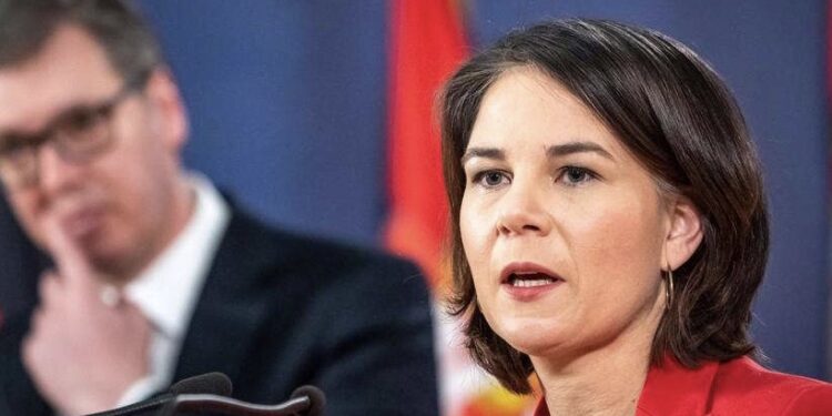A Alemanha considera «inaceitáveis» os planos da Sérvia de pedir à OTAN para destacar o seu exército para o Kosovo.