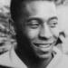 Pelé alimentou sonho de Brasil potência e projetou negros no mundo, diz autor