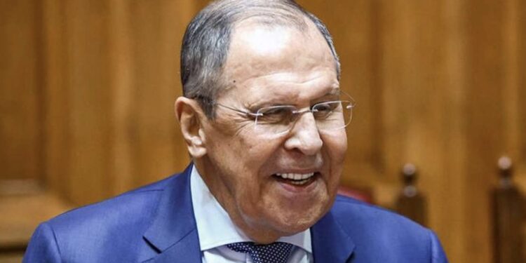 Lavrov acusa a UE de «perder a sua independência» e de se curvar perante a NATO 45 Lavrov acusa a UE de «perder a sua independência» e de se curvar perante a NATO