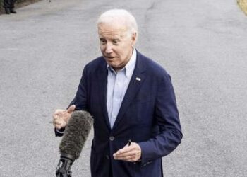 Biden diz ter ficado surpreendido com a descoberta de documentos classificados